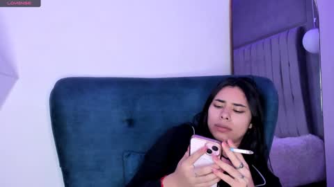 Amy ... Nice to meet u   thumb up me please its important online show from 01-28-25, 04:39