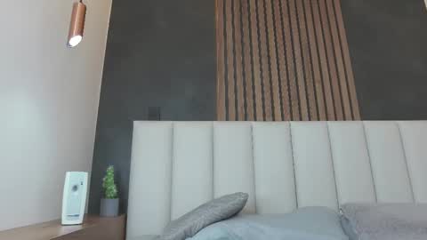  AMMY  online show from 02-21-25, 02:38