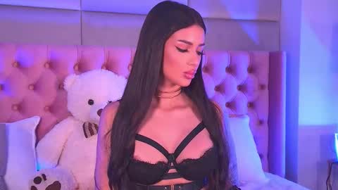 Amyra online show from 10-06-25, 03:26