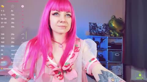 Snapshot of amyrose69 chatting on 11-25-25, 07:25 Amy Rose online show from 11-25-25, 07:25