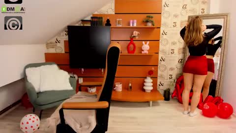 Snapshot of amyrossie chatting on 03-10-25, 01:54 AmyRossie online show from 03-10-25, 01:54