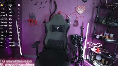 Snapshot of amywhitenessxx chatting on 05-16-26, 11:09 Amy switch Goddess divine Mistress online show from 05-16-26, 11:09