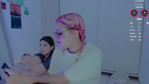 Snapshot of amyy_rouse chatting on 07-10-26, 12:26 Collinns online show from 07-10-26, 12:26