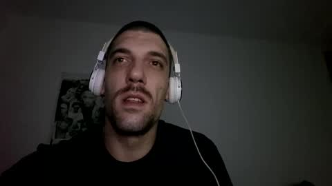 Snapshot of amyyrlikesdeep chatting on 09-14-25, 02:00 amyyrlikesdeep online show from 09-14-25, 02:00