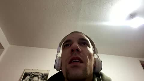 Snapshot of amyyrlikesdeep chatting on 10-08-25, 03:15 amyyrlikesdeep online show from 10-08-25, 03:15