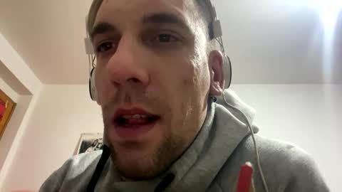 Snapshot of amyyrlikesdeep chatting on 10-27-25, 01:42 amyyrlikesdeep online show from 10-27-25, 01:42