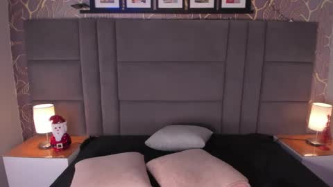 Snapshot of ana_beckett chatting on 12-24-24, 11:38 Ana online show from 12-24-24, 11:38