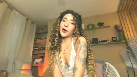 Snapshot of ana_jasper chatting on 06-13-26, 10:29 Ana Maria online show from 06-13-26, 10:29