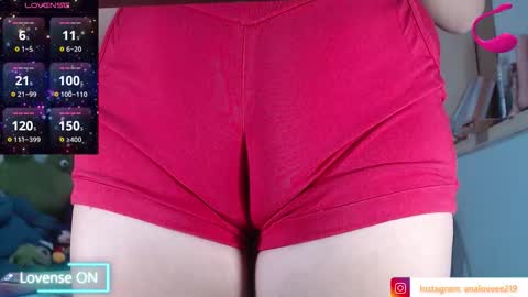 Snapshot of ana_loveee chatting on 09-13-25, 09:47 Ana lopez - Cameltoe girl online show from 09-13-25, 09:47