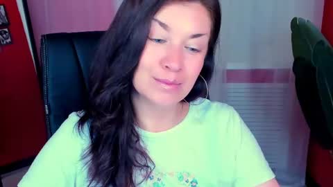 Snapshot of ana_mills chatting on 06-28-26, 08:26 Ana online show from 06-28-26, 08:26