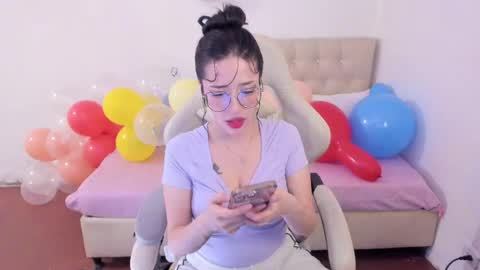 Im anna but you can call me as you want online show from 04-14-26, 09:54