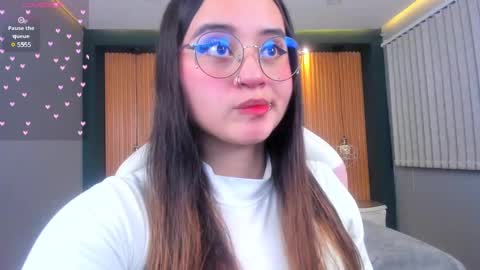 Snapshot of ana_taylor2 chatting on 12-29-24, 08:15 Ana online show from 12-29-24, 08:15