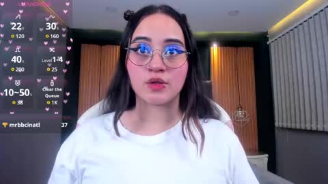 Snapshot of ana_taylor2 chatting on 01-21-25, 08:32 Ana online show from 01-21-25, 08:32