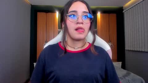 Snapshot of ana_taylor2 chatting on 01-27-25, 11:33 Ana online show from 01-27-25, 11:33