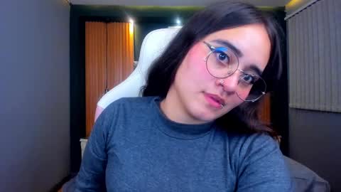 Snapshot of ana_taylor2 chatting on 03-01-25, 12:39 Ana online show from 03-01-25, 12:39