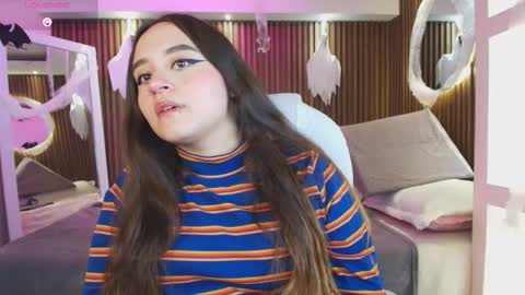 Snapshot of ana_taylor2 chatting on 10-14-25, 07:47 Ana online show from 10-14-25, 07:47