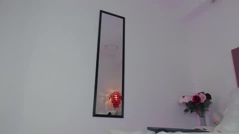 Ana Moon  online show from 01-31-25, 05:40