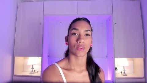 anaacollins_ online show from 02-19-26, 11:39