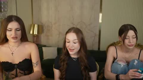 Sweet girls online show from 04-10-26, 07:29