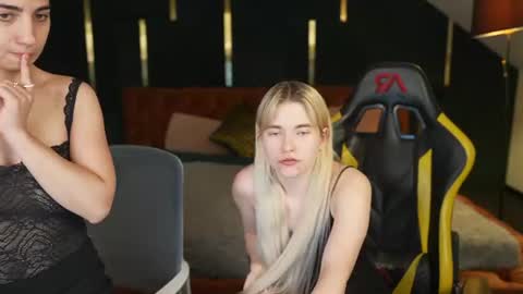 Sweet girls online show from 07-17-26, 10:58