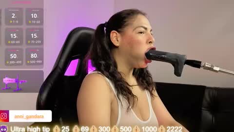anabel alice gandara  online show from 10-23-25, 08:13