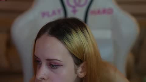 PLAYHARD054 online show from 10-04-25, 11:19