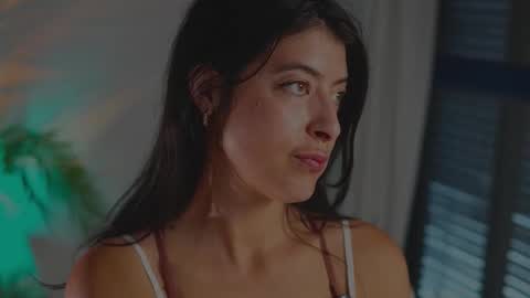 Snapshot of anabelcurvy chatting on 10-01-25, 01:28 anabelcurvy online show from 10-01-25, 01:28