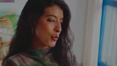 Snapshot of anabelcurvy chatting on 10-27-25, 01:48 anabelcurvy online show from 10-27-25, 01:48