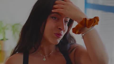 Snapshot of anabelcurvy chatting on 11-03-25, 02:40 anabelcurvy online show from 11-03-25, 02:40