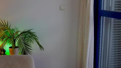 Snapshot of anabelcurvy chatting on 11-19-25, 08:47 anabelcurvy online show from 11-19-25, 08:47