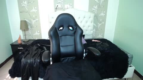 Anabella online show from 01-17-25, 02:39