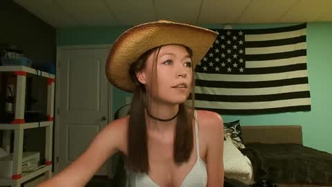 Anabelleleigh online show from 04-16-26, 02:01