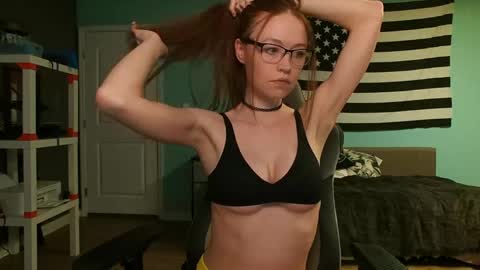 Snapshot of anabelleleigh chatting on 04-21-26, 01:53 Anabelleleigh online show from 04-21-26, 01:53