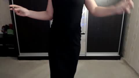 Snapshot of anabelsweet chatting on 02-26-25, 02:37 Milana online show from 02-26-25, 02:37