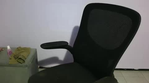 anabelucci_ online show from 05-06-26, 01:47