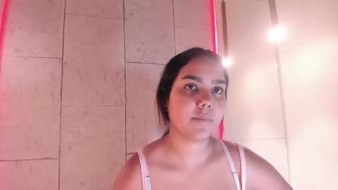 Snapshot of anaelle_bardin chatting on 07-05-26, 04:36 Anna online show from 07-05-26, 04:36