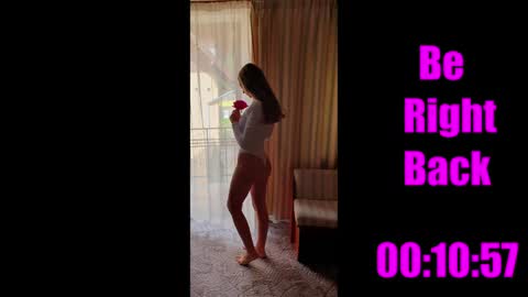 Anahi online show from 12-21-24, 08:39