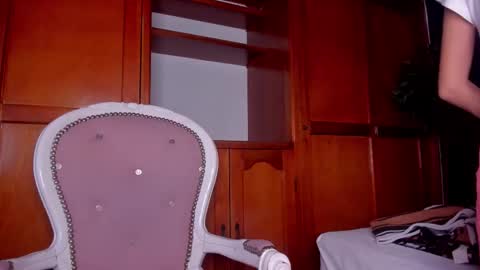 Anahi online show from 01-17-26, 07:28