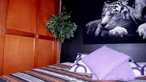 Anahi online show from 02-28-26, 05:08