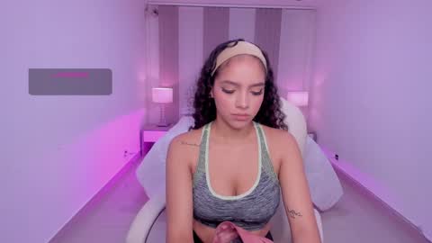 Anahi Curlie online show from 02-04-25, 03:33