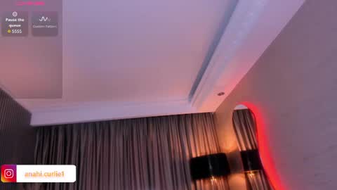 Snapshot of anahi_curlie1 chatting on 06-12-26, 11:09 Anahi Curlie online show from 06-12-26, 11:09