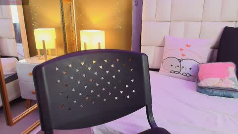 Anahi  online show from 09-15-25, 07:36