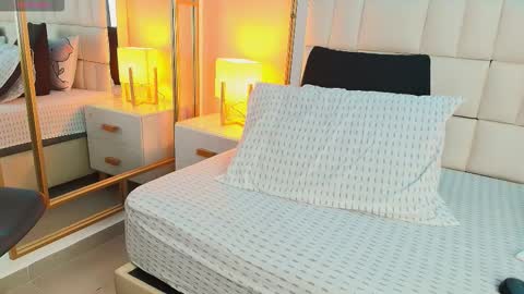 Anahi  online show from 02-22-26, 07:34