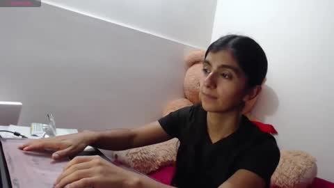 Anahi Browns online show from 04-08-26, 09:26