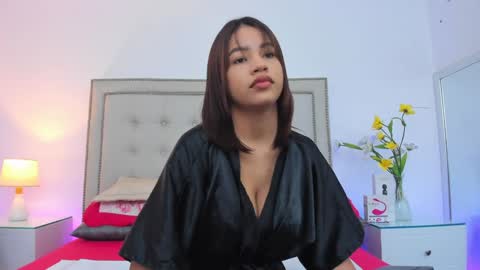 Snapshot of anahirivera chatting on 02-08-25, 11:44 Anahi Rivera online show from 02-08-25, 11:44