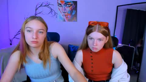 Snapshot of anais_boom chatting on 09-20-25, 05:52 Anais online show from 09-20-25, 05:52