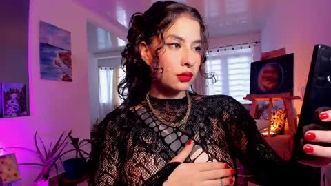 Mariana  online show from 01-27-25, 03:28