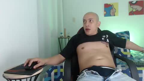 anakin_swalker online show from 01-25-25, 01:19