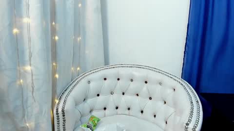 Snapshot of analia18_ chatting on 01-23-25, 12:09 analia18 online show from 01-23-25, 12:09