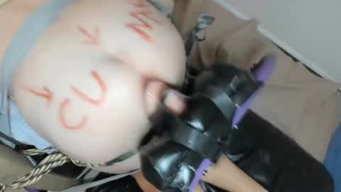 Snapshot of analmagician chatting on 01-01-25, 10:46 analmagician online show from 01-01-25, 10:46